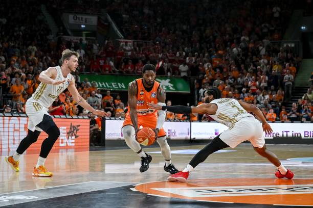 中的重要角 中的重要角